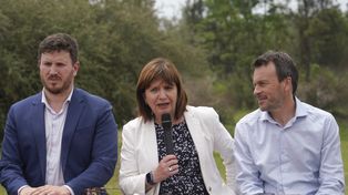 Patricia Bullrich desembarcó en Rosario con el diputado Federico Angelini como anfitrión.&nbsp;