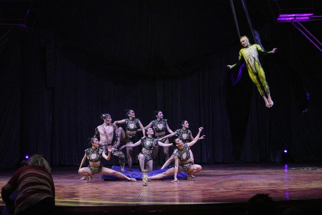 Durante todo el show se mantuvo la luz de sala