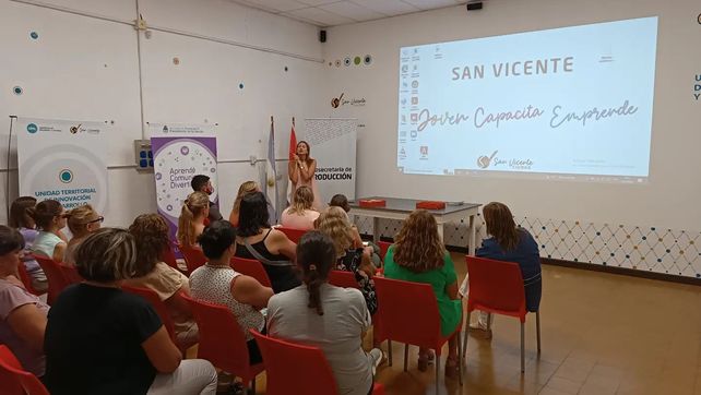 La ciudad más joven de la provincia abordó políticas para imprimir un perfil educativo a la ciudad y la región.