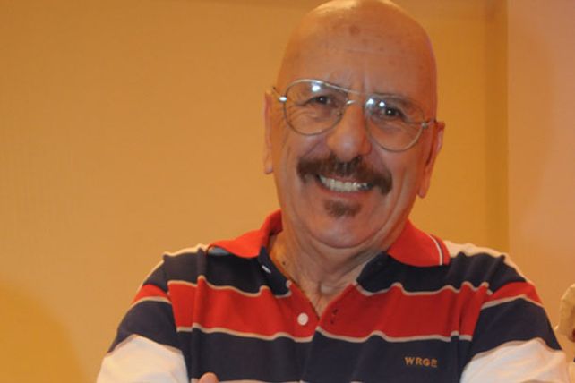 Cuarenta años vinculado al arte