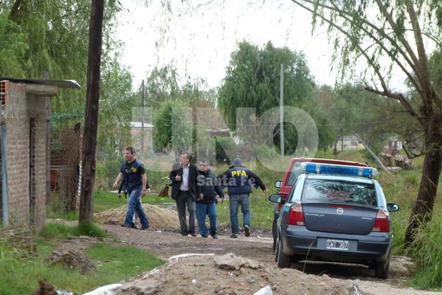 Bº Nueva Pompeya: detuvieron a cuatro personas