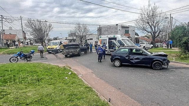 Paraná: una persona quedó atrapada tras un accidente