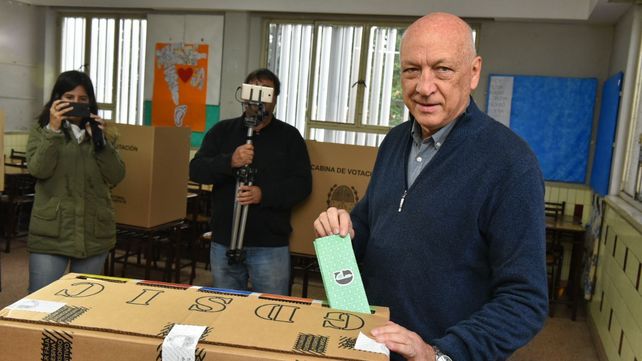 A votar. Bonfatti