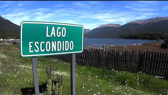 Crecen las críticas por un viaje al sur de jueces, funcionarios y empresarios de medios