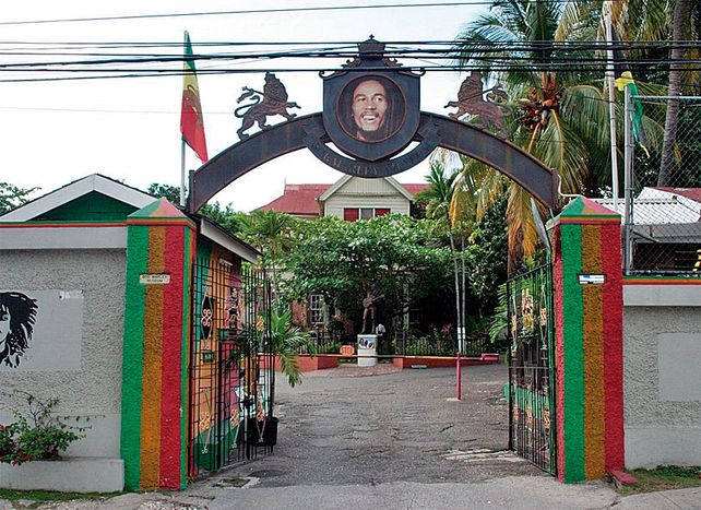 La esencia de Jamaica: historia, paisaje y sabor caribeño