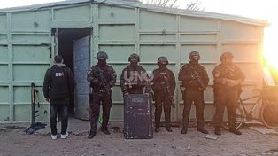 Aprehendieron a un hombre por amenazas y secuestraron 48 plantines de marihuana en Rafaela