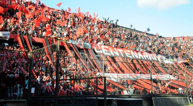 Tribuna Colón 1
