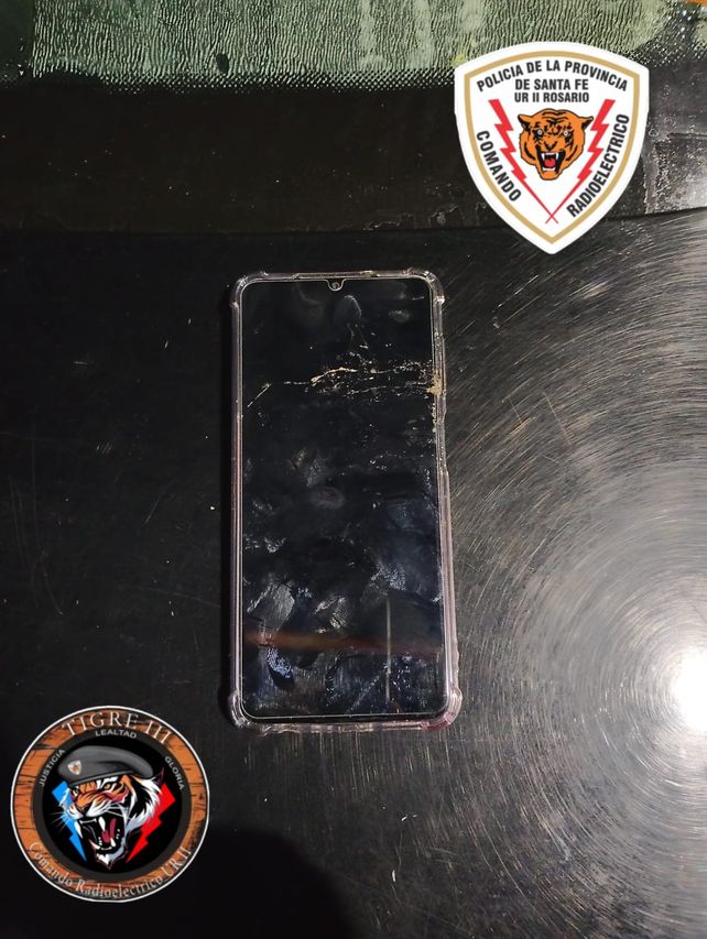 El teléfono celular desde el cual se habría denunciado la colocación de una bomba en el refugio municipal