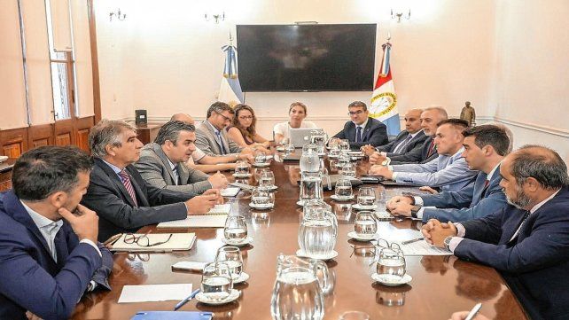 El ministro Fabián Bastía