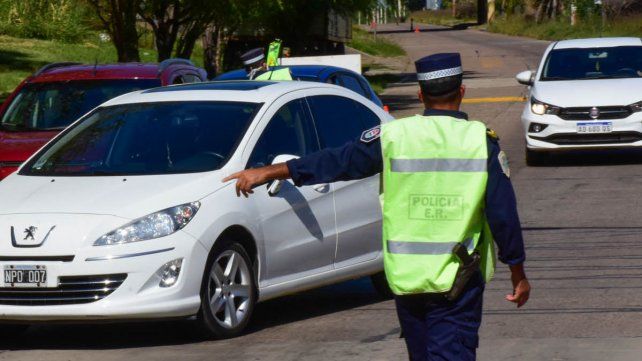 El gobierno provincial reforzará la presencia de policías en los 19 puestos camineros&nbsp;