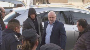 Así llegaba Gonzalo Montiel a la fiscalía de La Matanza para someterse a una pericia psicológica en la causa por presunto abuso.