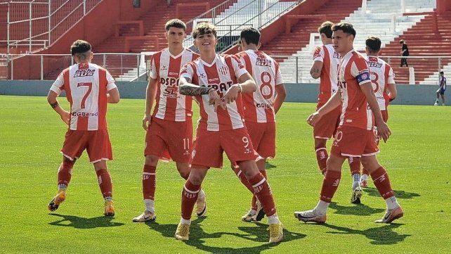 Con varios profesionales, la reserva de Unión venció a Independiente Rivadavia