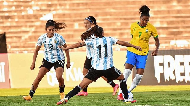 La Selección Argentina Femenina perdió 4-1 en su segundo amistoso ante Brasil.&nbsp;
