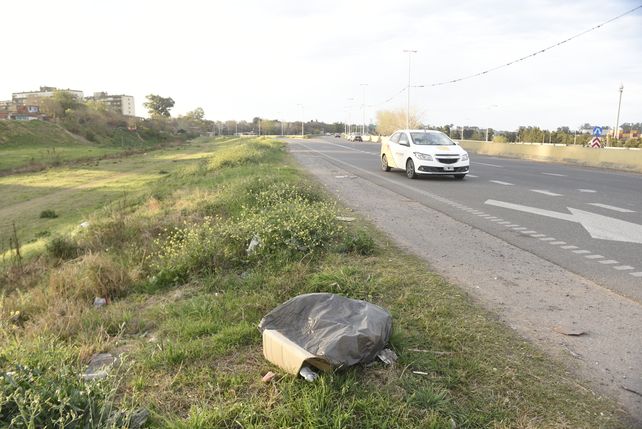 Falta de limpieza y señalética deteriorada. Una postal recurrente.