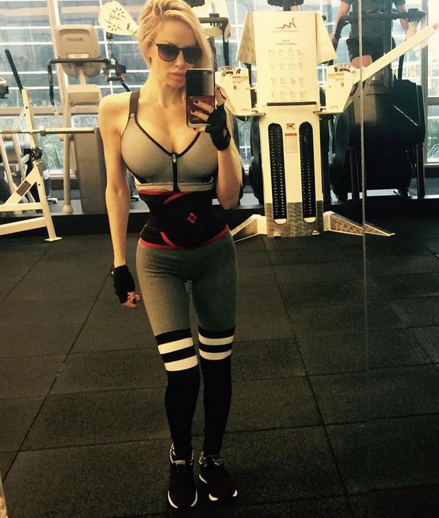 Las fotos súper sexy de Luli Salazar antes de relajarse en el jacuzzi