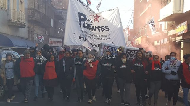 El Movimiento Popular Nuestramérica protesta frente a la Municipalidad