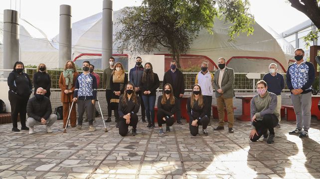 Funcionarios provinciales visitaron las pr&aacute;cticas de atletas ol&iacute;mpicos santafesinos el Club Provincial.