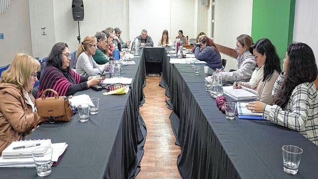 Definen las escuelas que tendrán hora extra en septiembre