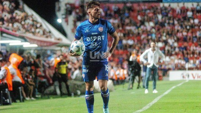 Federico Vera sería titular en el partido que Unión jugará ante Barracas Central. Federico Vera sería titular en el partido que Unión jugará ante Barracas Central.