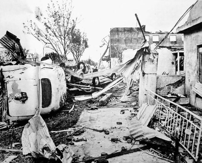 San Justo. El peor tornado registrado arrasó cuatro cuadras de ancho a las 13:55 del 10 de enero de 1.973.