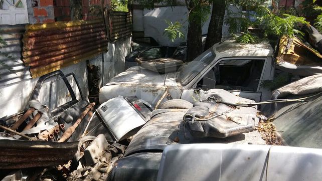 Insospechadas derivaciones con el secuestro de 15 vehículos robados y desguazados