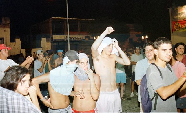Fotos: Así fue el 20 de diciembre de 2001 en Paraná