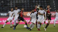 Newells cayó 2 a 1 ante Independiente en el Coloso. Newells cayó 2 a 1 ante Independiente en el Coloso.