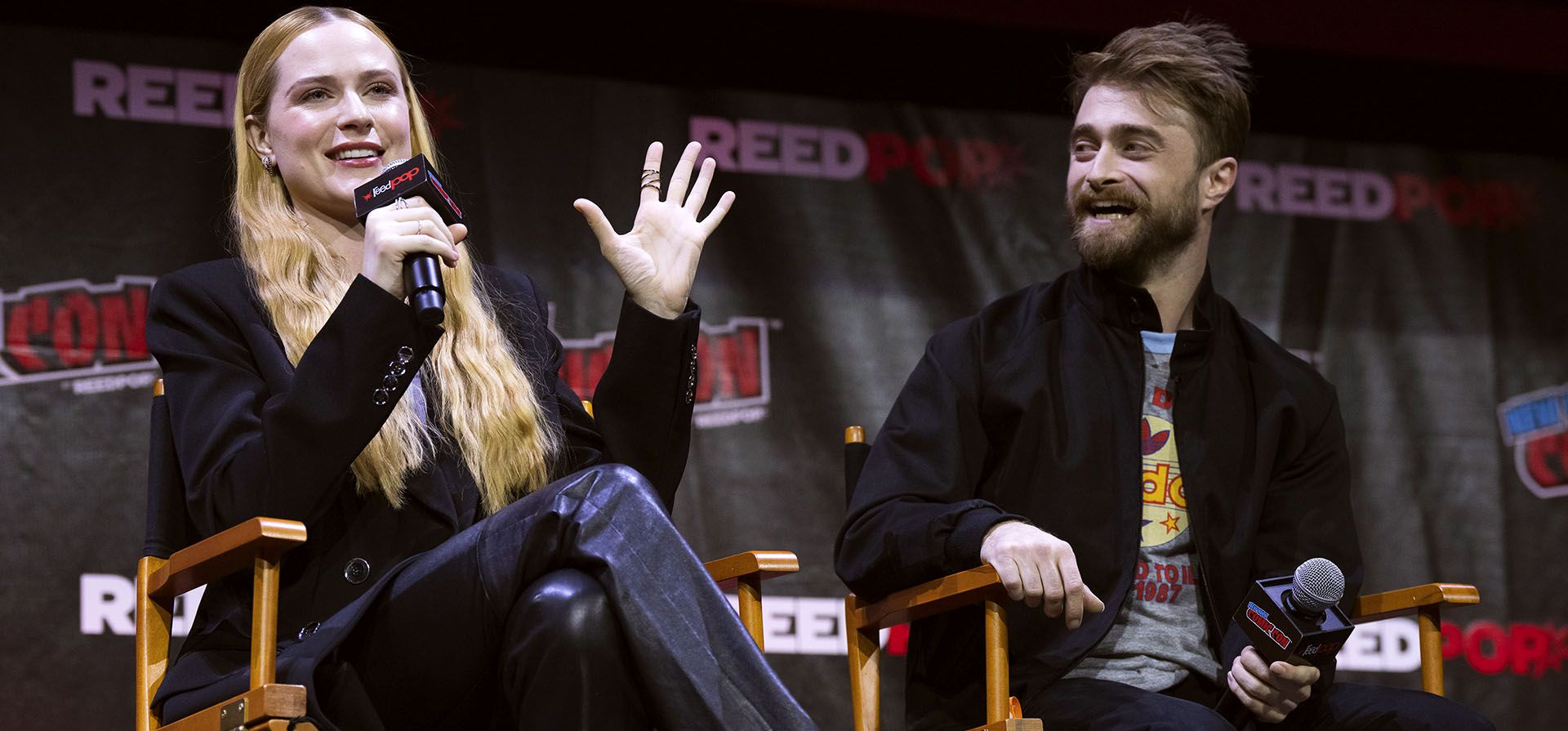 Evan Rachel Wood y Daniel Radcliffe asisten a un panel de discusión sobre 