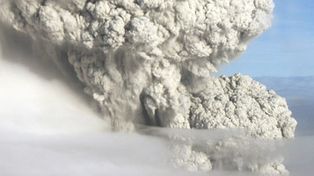 Las cenizas llegaron a Capital y se espera un colapso masivo del volc&aacute;n Chait&eacute;n