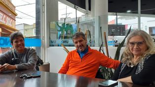 Militantes universitarios de los 80 se reencuentran desde las coincidencias