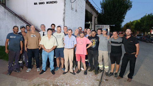 Se jubiló Jorge Fischer tras 40 años como mecánico en el taller de los colectivos.