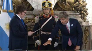 Javier Milei le tomó juramento a Juan Bautista Mahiques