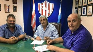 Unión y otro pedido de licencia en la comisión directiva