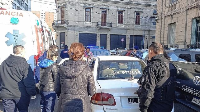 Una policía médica facilitó el nacimiento de un bebé en la Comisaría 1° de Santa Fe