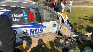 Nalbandian volcó con su auto en el rally de Tafí del Valle