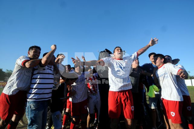 El festejo incontrolable de los jugadores