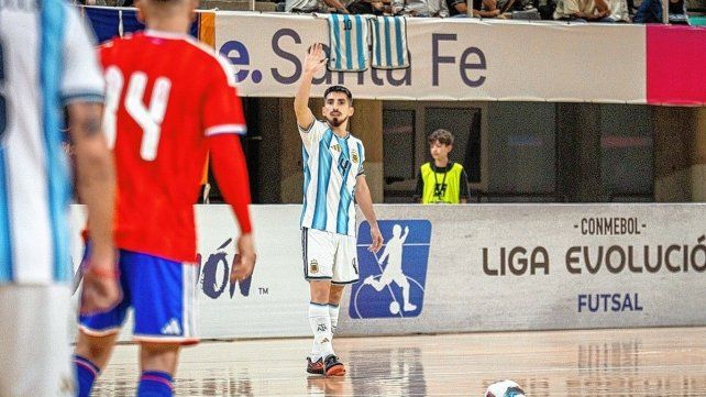 Comenzó el sudamericano de futsal en el Invencible de Santa Fe.