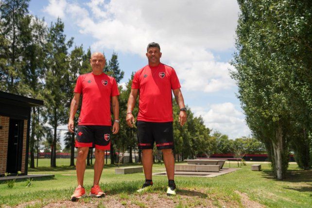 Juntos a la par. Favio Orsi y Sergio Gómez tendrán el gran desafío de reposicionar a Newell’s en la Liga Profesional.