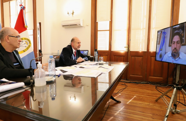 En medio del debate por el regreso a las aulas, Perotti recibe en Santa Fe al ministro de Educación Trotta