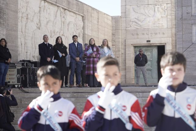 Día de la Bandera. Las autoridades se enfocaron en la actualidad de Rosario.