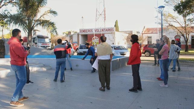 Bomberos de Maciá organizaron campaña para comprar autobomba