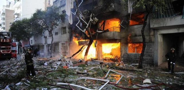 La explosión de calle Salta 2141 se cobró 22 vidas. Por este caso, la única persona condenada fue el gasista que estaba trabajando cuando se produjo el escape de gas. 