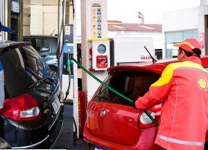 YPF y Shell bajarán los precios de las naftas y el gas oil