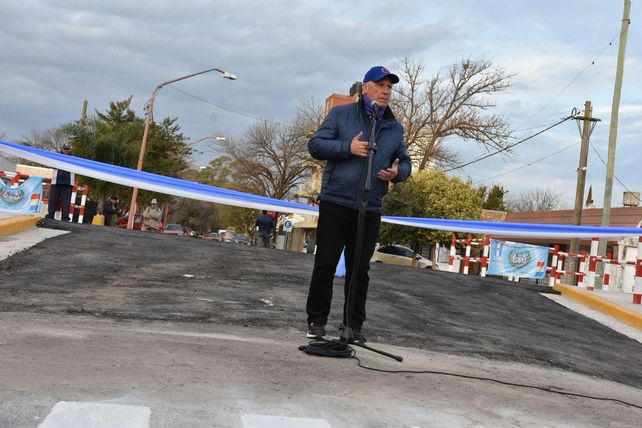 Puerto San Martín: Habilitaron la apertura del paso a nivel de calle Mendoza