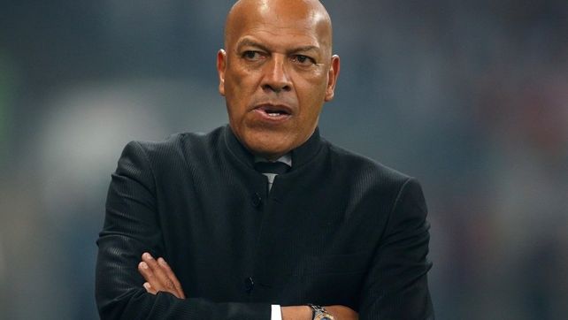 El técnico de Wilstermann se defendió y disparó contra Angelici