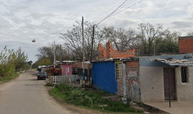 El ataque ocurrió en una casa de Camino Pasco al 7600