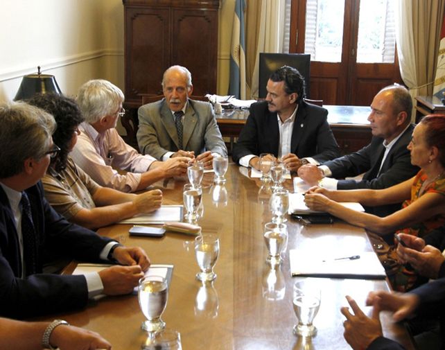 La paritaria con los estatales sigue sin definiciones y pasó a un nuevo cuarto intermedio