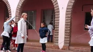 Una maestra murió frente a sus alumnos de tercer grado