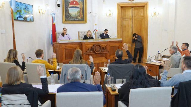El aumento del boleto de colectivo fue girado a comisión