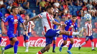 Unión volvió a perder, su DT está desorientado y el inicio del Apertura es muy flojo para los santafesinos